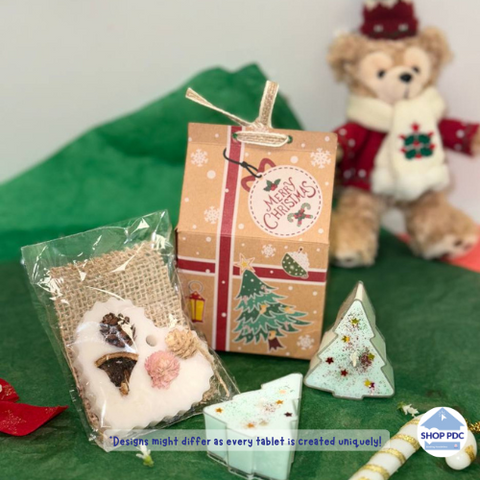 🎄 Snow-Kissed Flame