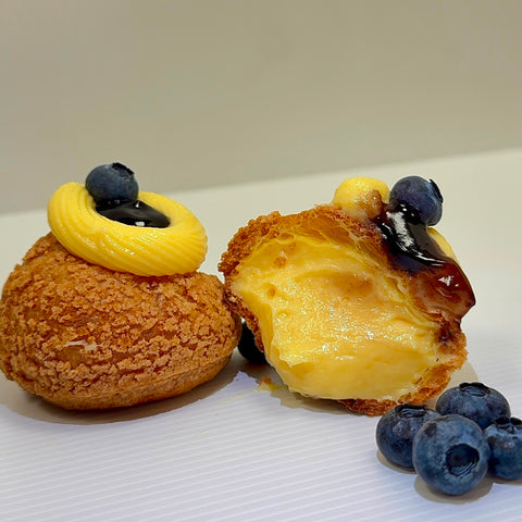 Choux à la Myrtille
