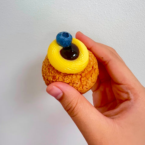 Choux à la Myrtille